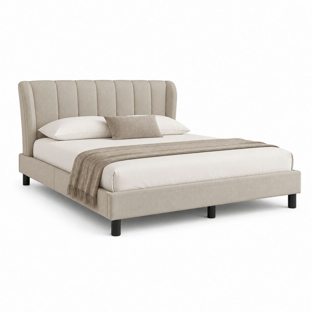 Letto matrimoniale imbottito in tessuto beige 176 x 215 x 110 cm, per materasso 160 x 200 cm, con testiera scanalata e rete a doghe